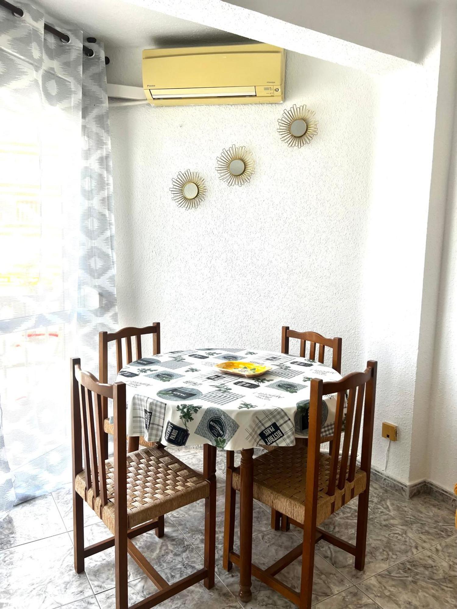 Apartamento 3 Habitaciones En Torre Del Mar A 50 Metros De La Playa Екстер'єр фото