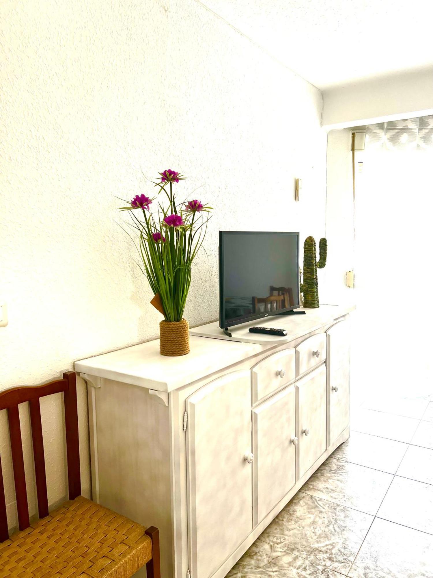 Apartamento 3 Habitaciones En Torre Del Mar A 50 Metros De La Playa Екстер'єр фото